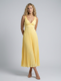 Aby • Vestido Maxi con Pliegues y Escote en V