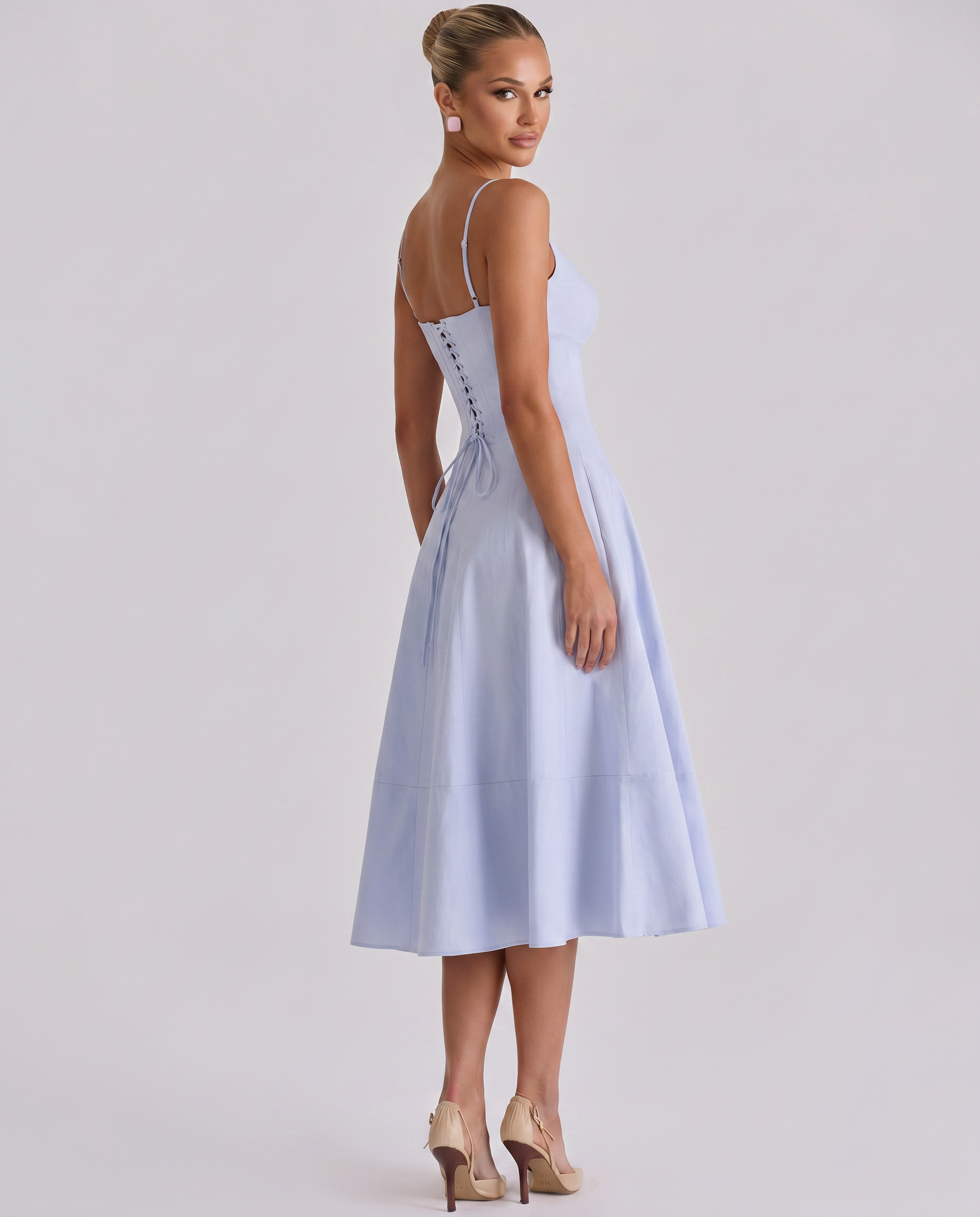 Robyn • Vestido Midi con Espalda Lazo