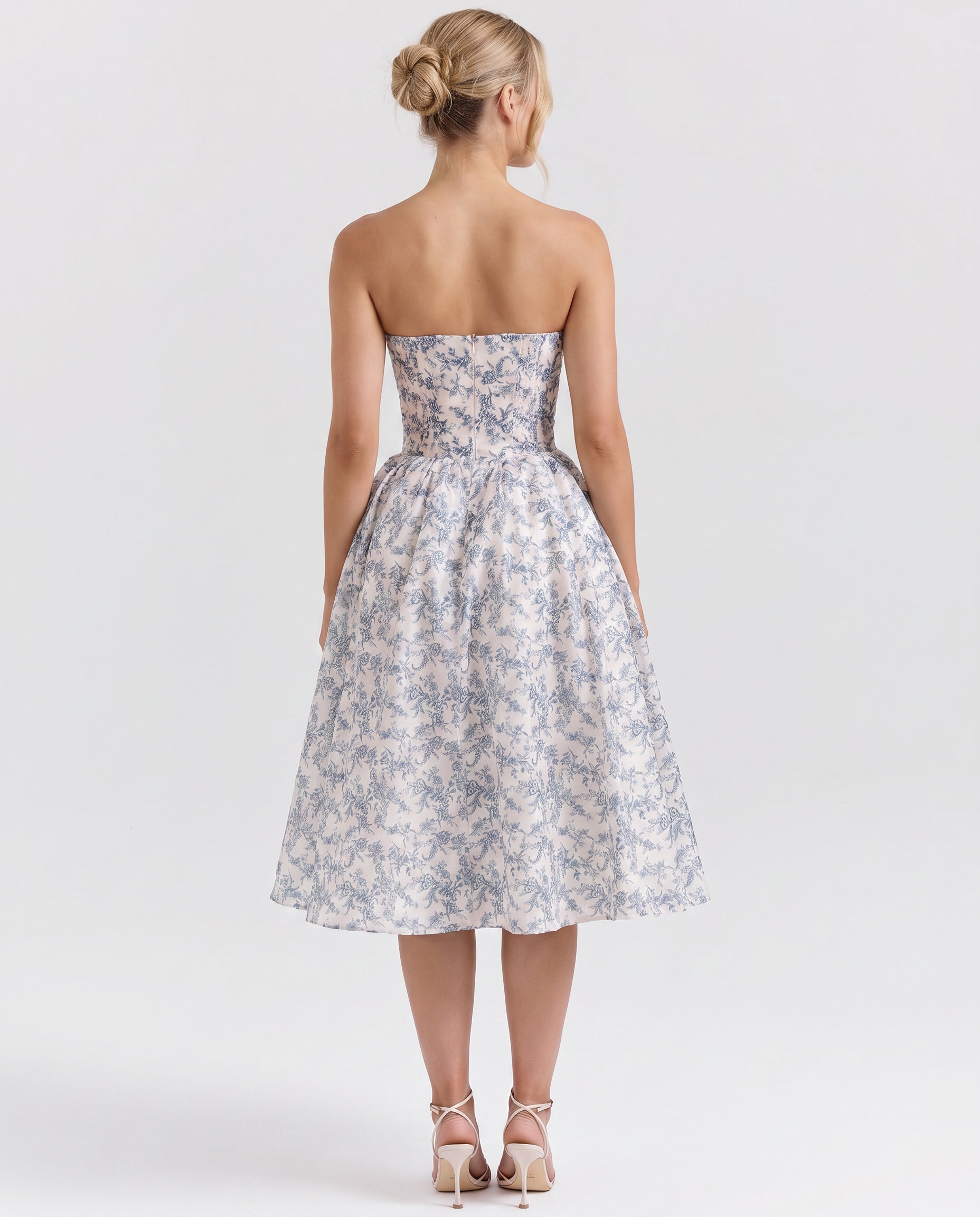 Claudia • Midi Strapless con Corsé
