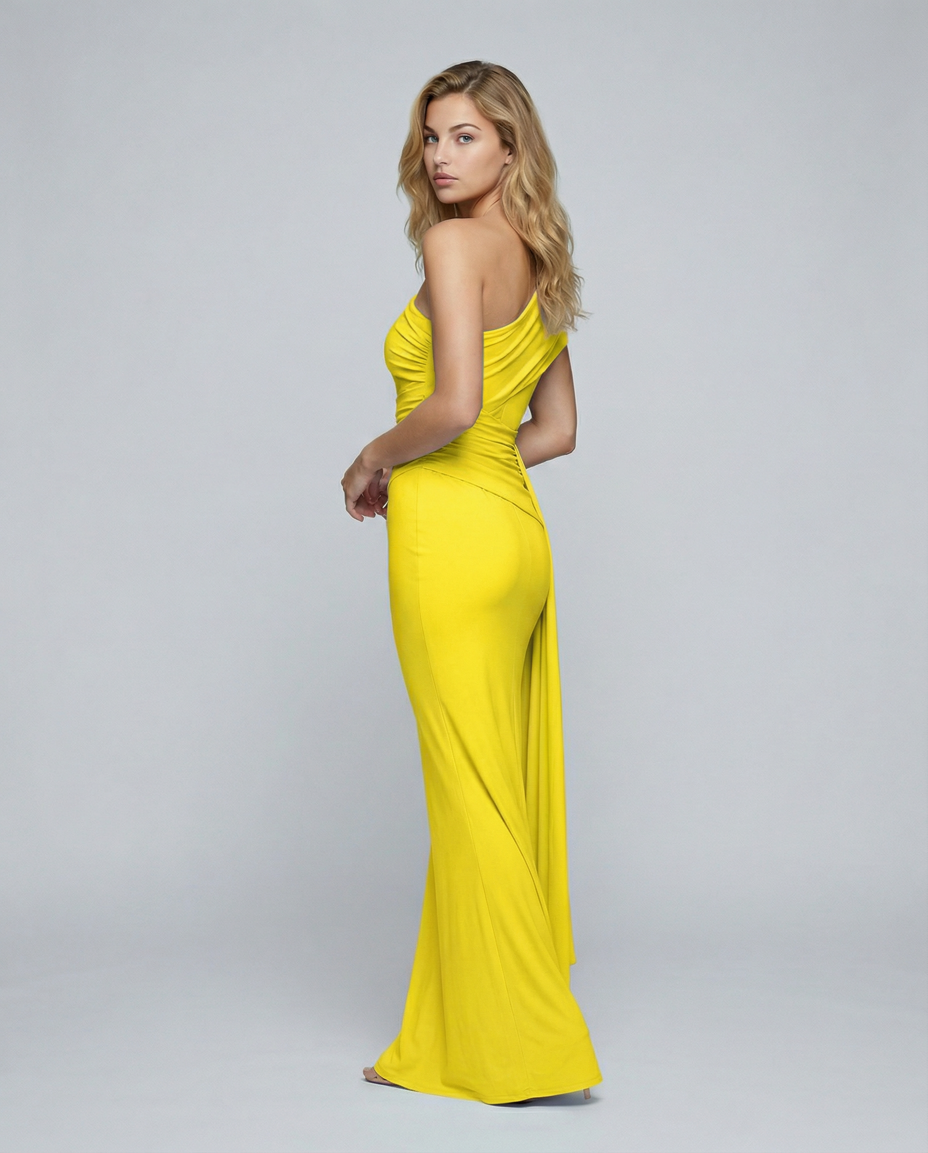Aida • Vestido Maxi Arrugado de Un Hombro