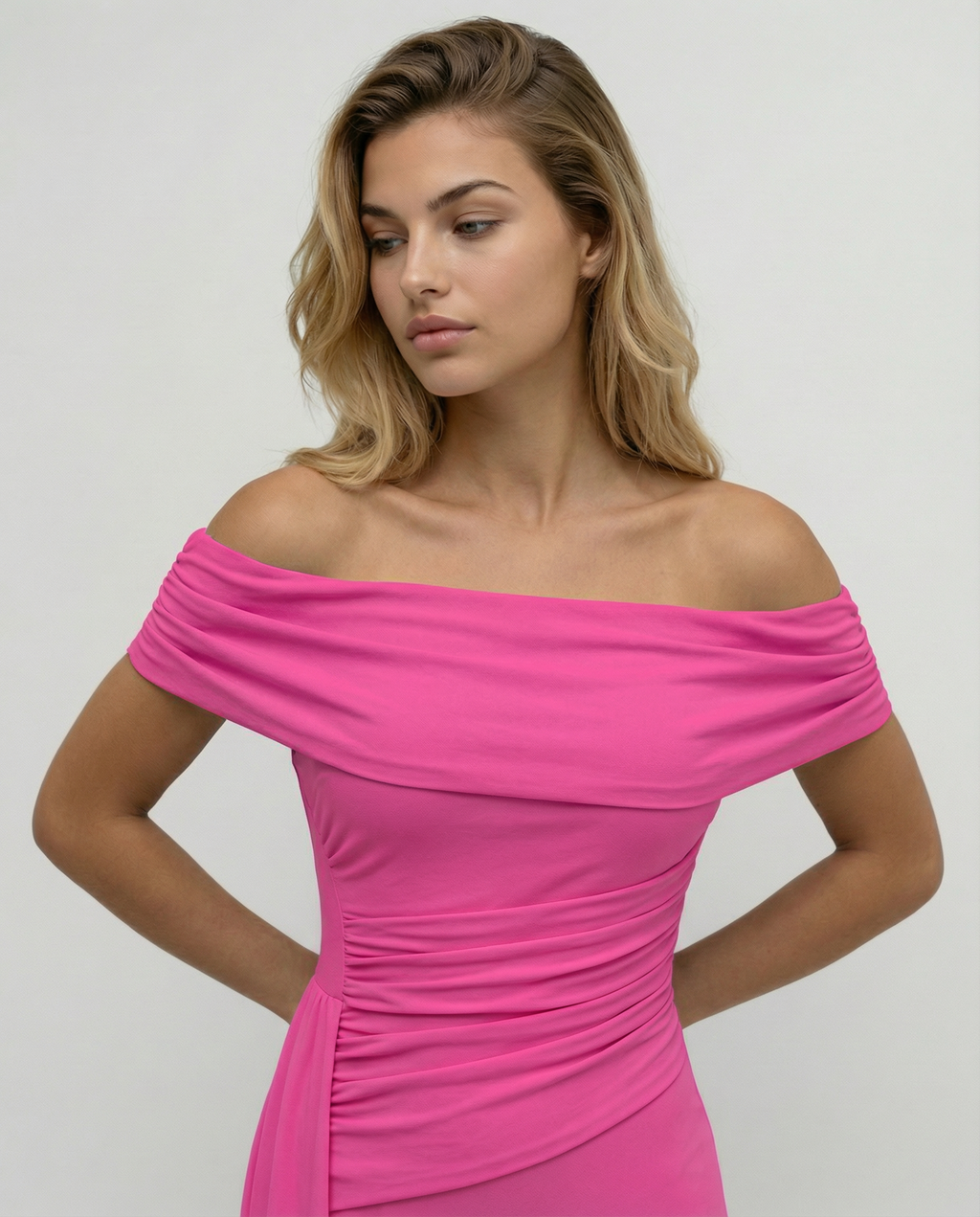 Aida • Vestido Maxi Arrugado de Un Hombro