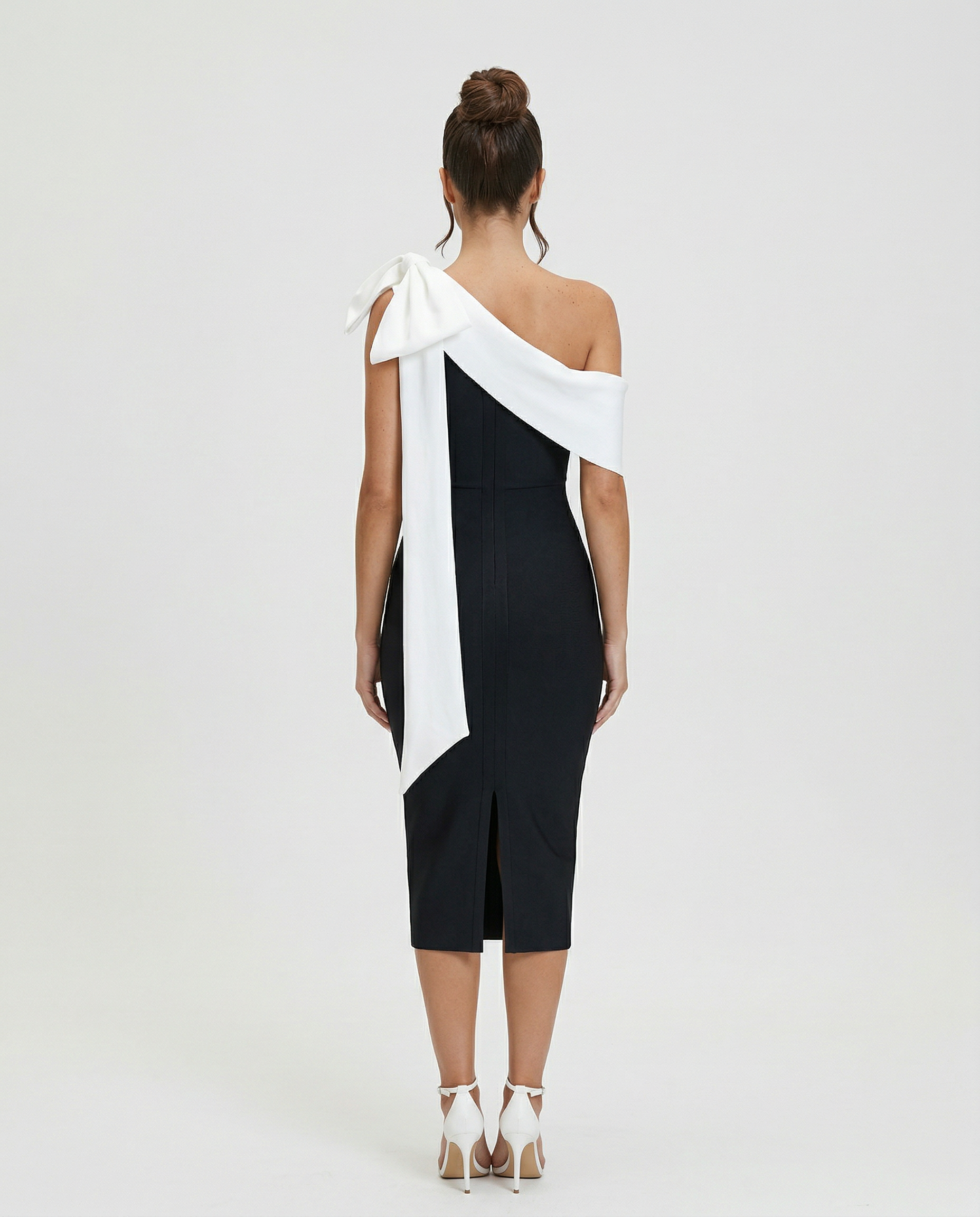 Elza • Midi Bandage de Un Hombro con Lazo