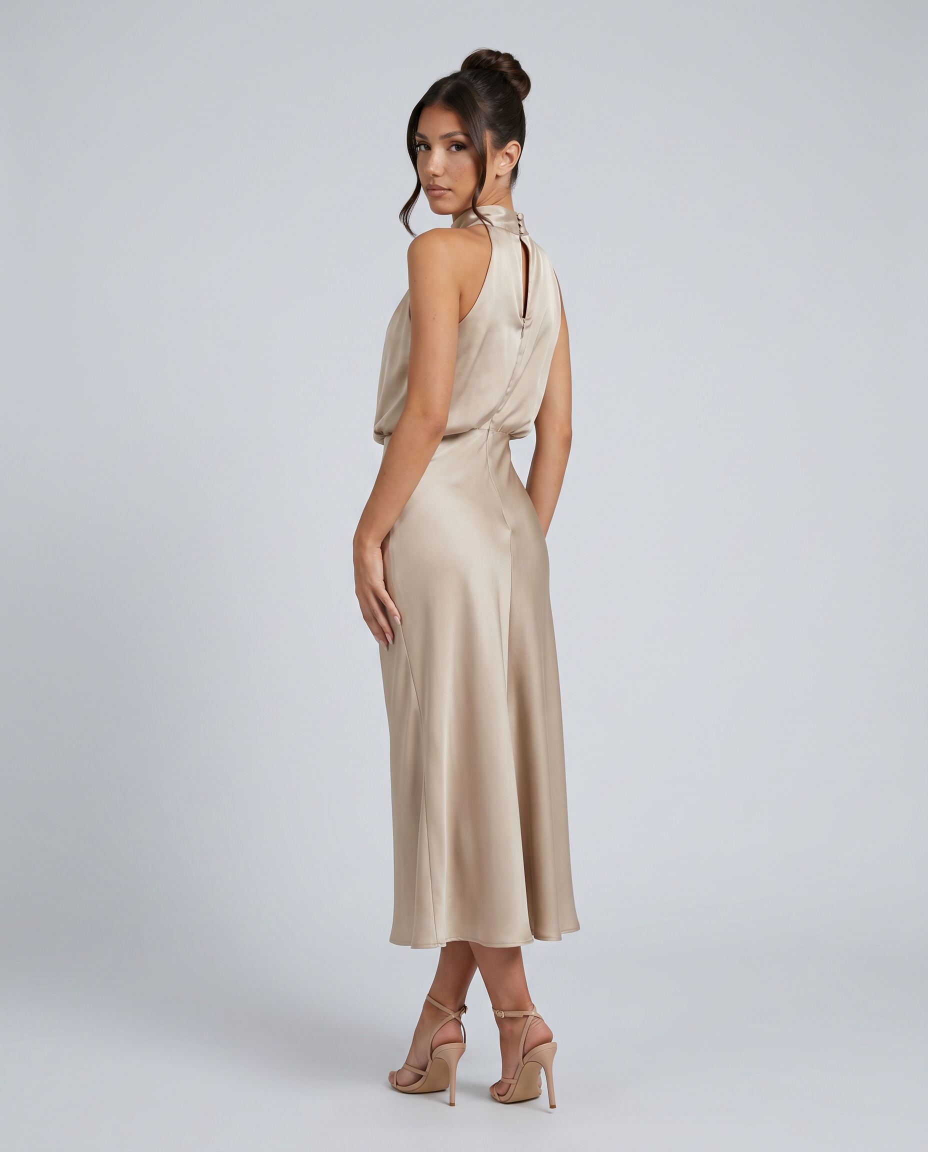 Francesca • Vestido Midi con Escote Halter Drapado