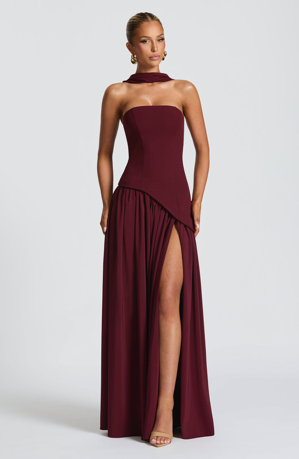 Alessia • Vestido Maxi Escote Strapless con Abertura