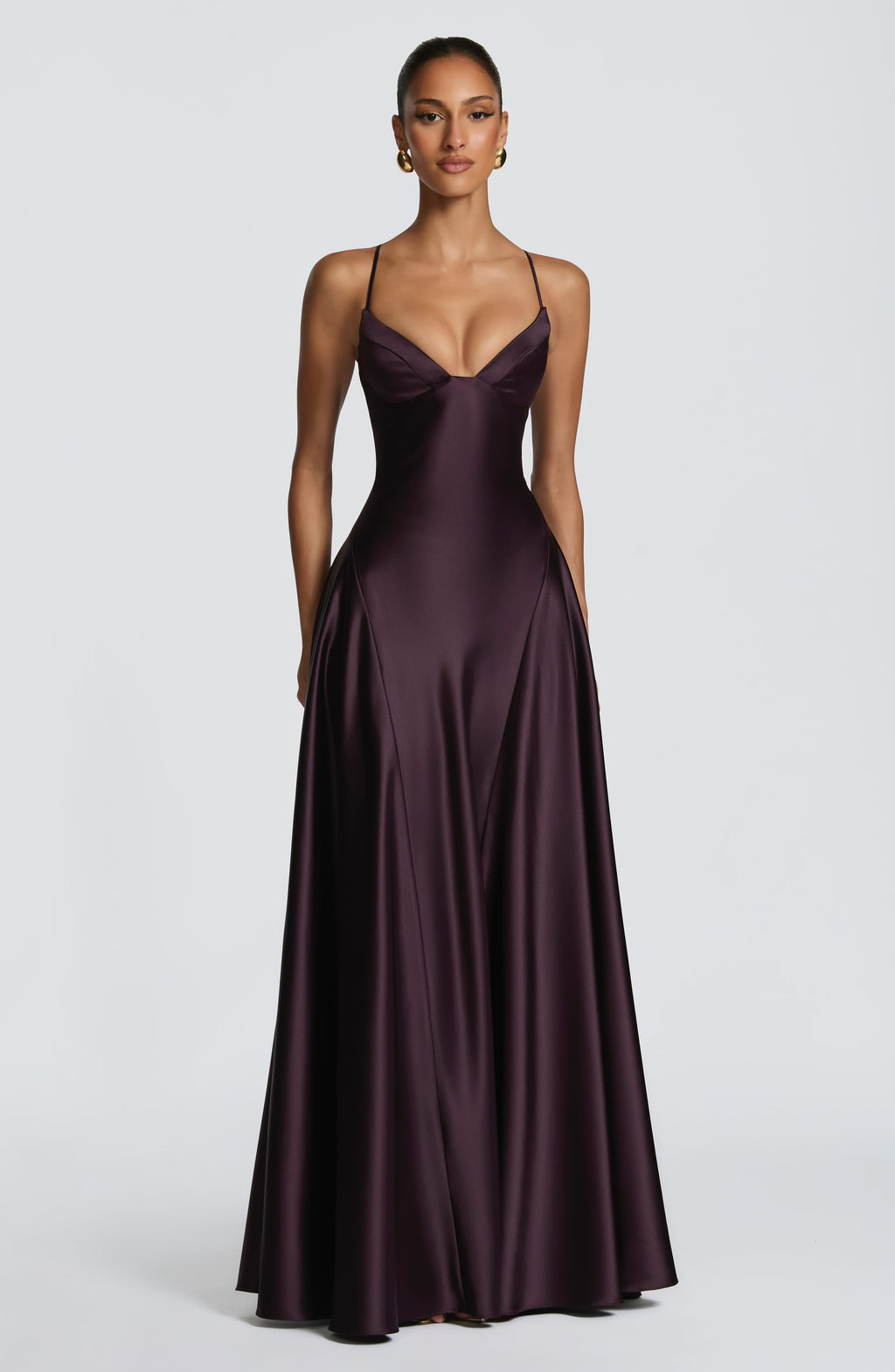 Coraina • Elegante Vestido Maxi de Satén