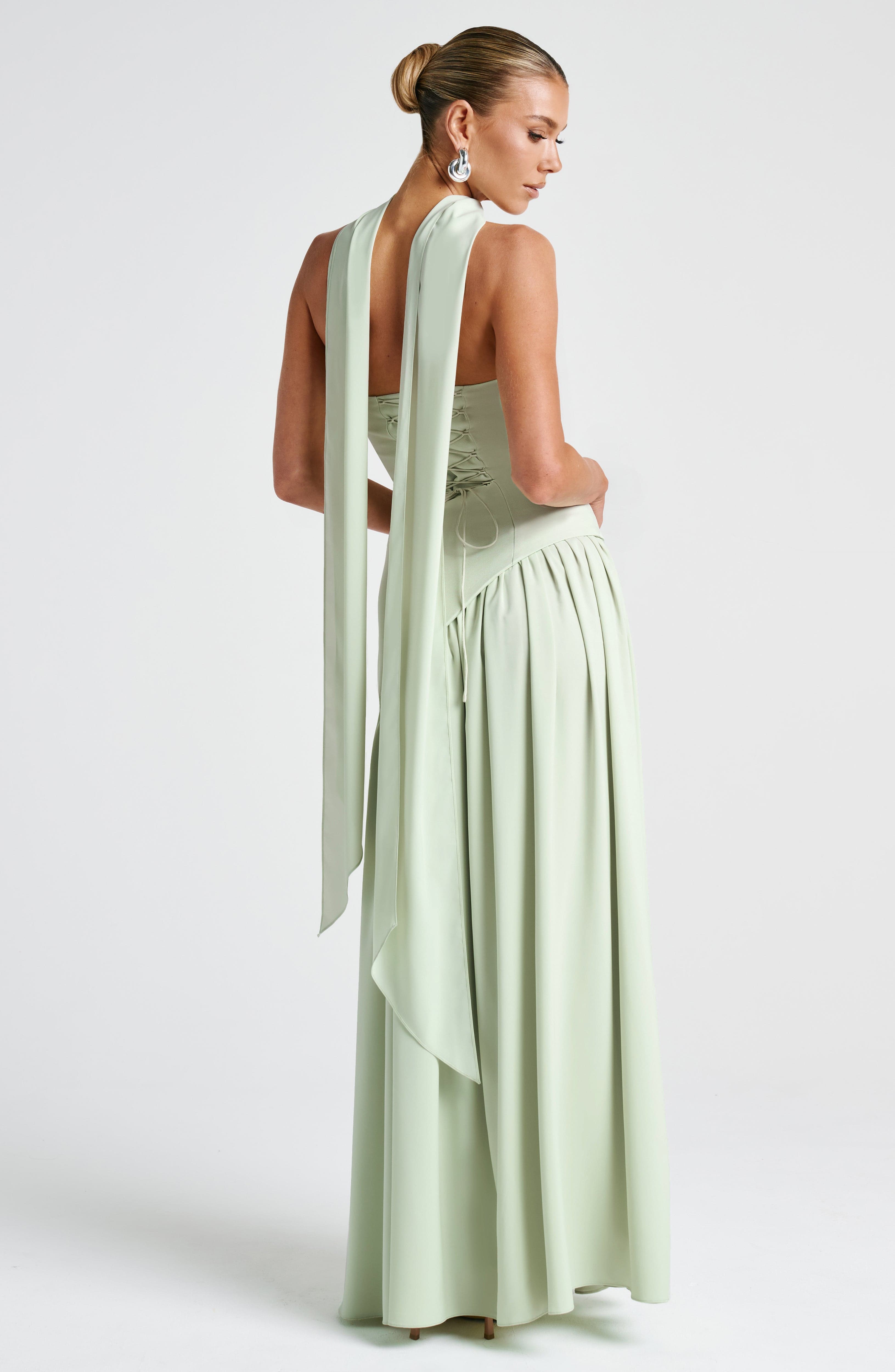 Alessia • Vestido Maxi Escote Strapless con Abertura