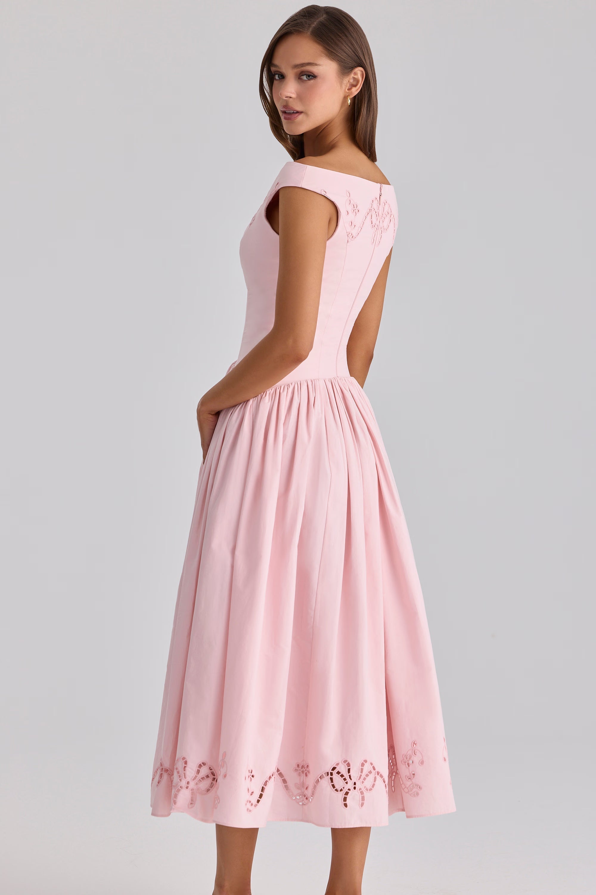 Stela • Vestido Midi