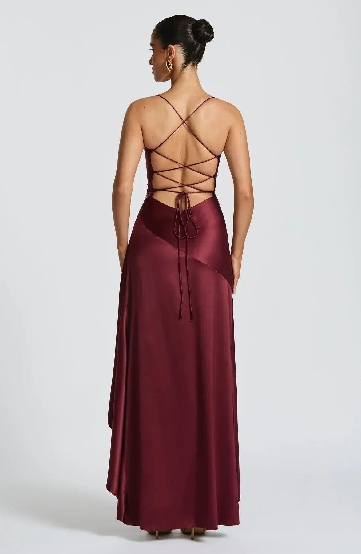 Naomi • Vestido Maxi de Satén con Espalda Atada