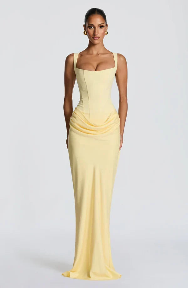 Valentina • Vestido Maxi Esculpido en Reloj de Arena