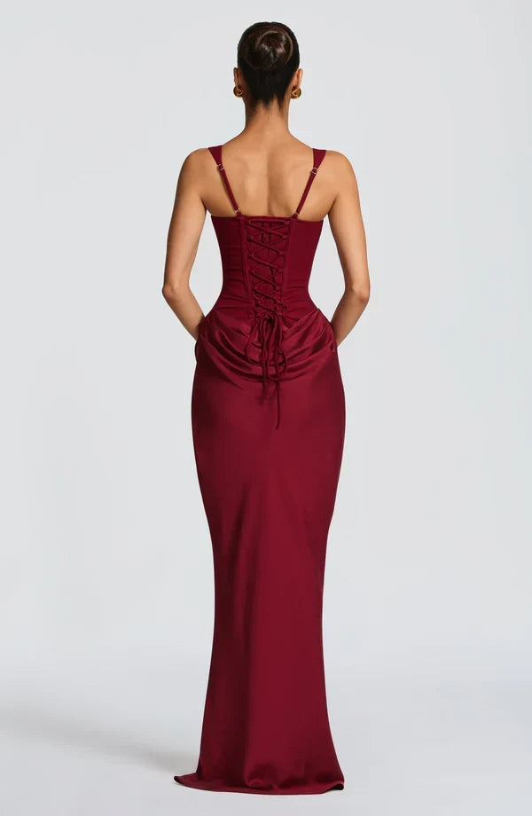 Valentina • Vestido Maxi Esculpido en Reloj de Arena